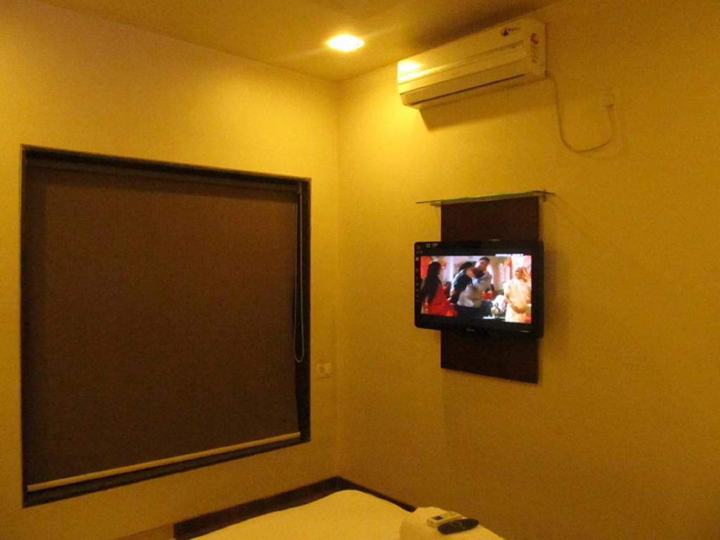 Hotel Sai Regency Damão Quarto foto